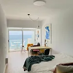 Appartement Front Studio. Oceanview Terrace. Fastwifi *