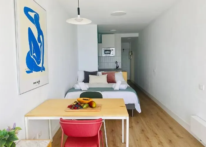 公寓 Front Studio. Oceanview Terrace. Fastwifi *