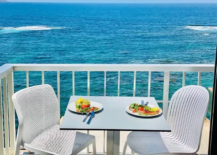 Front Studio. Oceanview Terrace. Fastwifi *